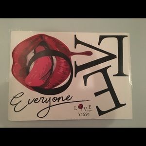 Love Everyone Poster